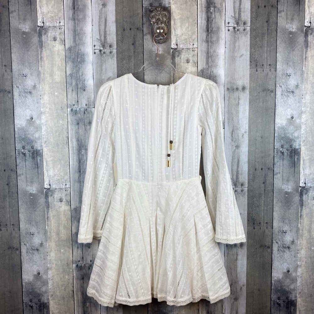 Tulrosea Nicole Embroidered Tie Waist Dress in White Size XXS New! - Picture 3 of 14